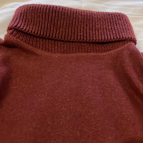 A New Day turtleneck - Picture 3 of 4